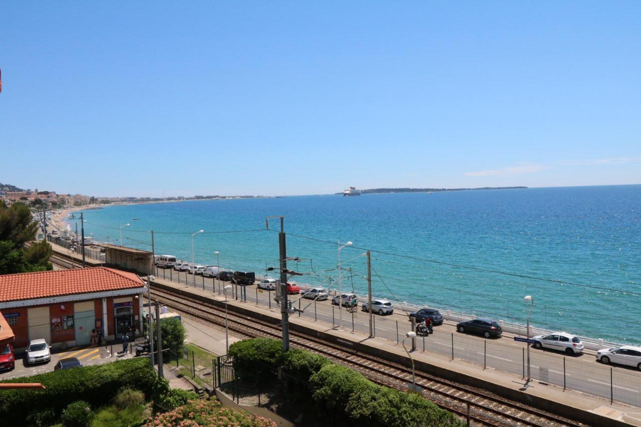 Studio With Beautiful Sea View And Direct Beach Access Cannes Buitenkant foto