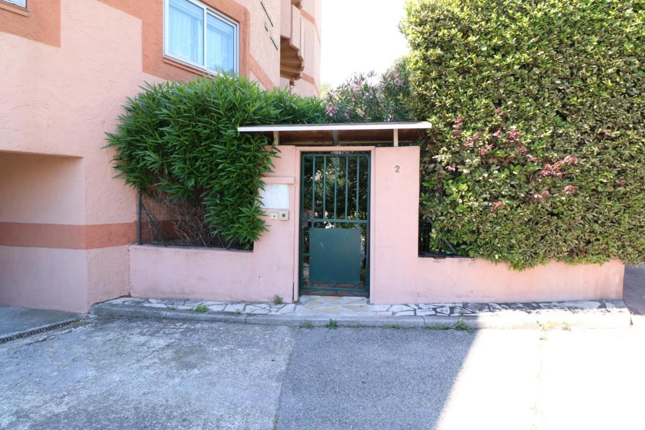 Studio With Beautiful Sea View And Direct Beach Access Cannes Buitenkant foto