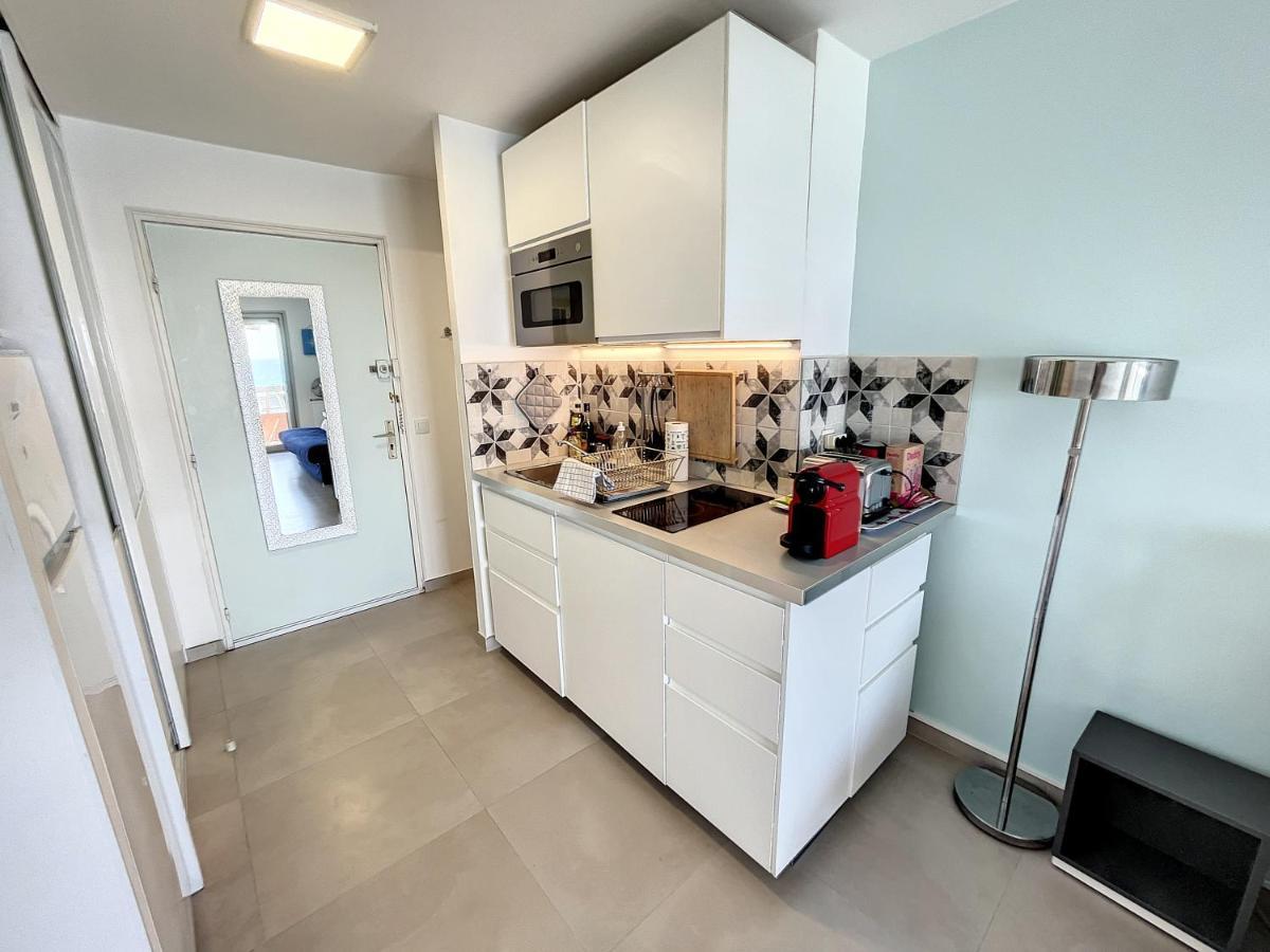 Studio With Beautiful Sea View And Direct Beach Access Cannes Buitenkant foto